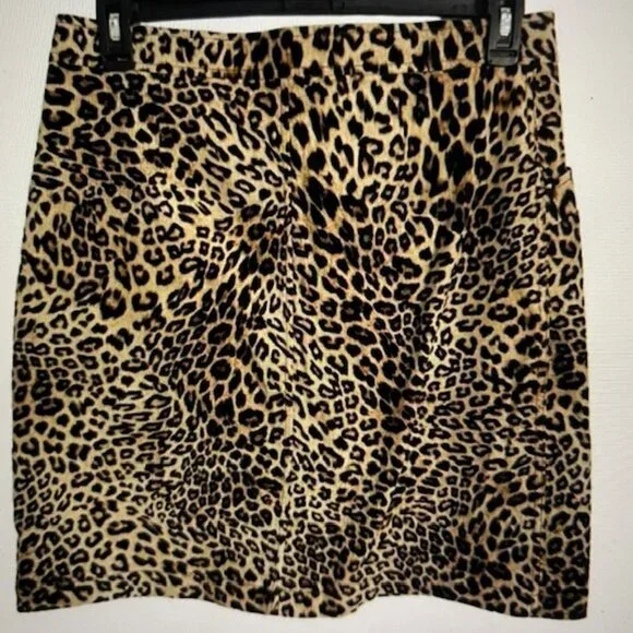 Karen Kane Skirt Size 4 Animal Print Front Buttons Women Skirt - New! - Picture 4 of 6